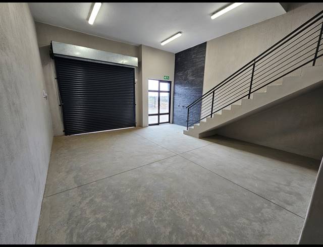 179M² WAREHOUSE TO LET IN MOREHILL